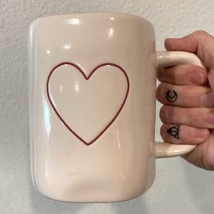 🌸 Rae Dunn heart mug *Last Chance*